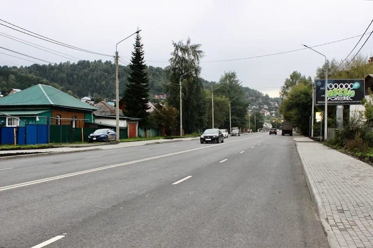 Республика Алтай, Горно-Алтайск, участок дороги по улице Чорос-Гуркина